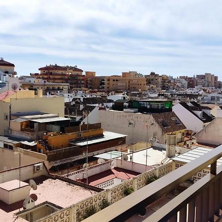 En El Centro Y Al Lado De La Playa Apartamento Fuengirola Exterior foto