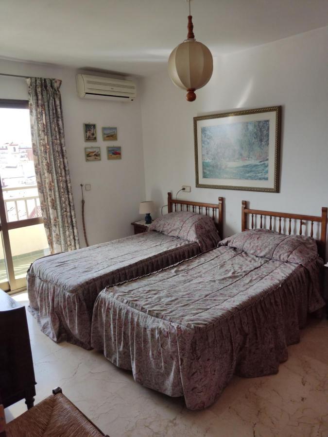 En El Centro Y Al Lado De La Playa Apartamento Fuengirola Exterior foto
